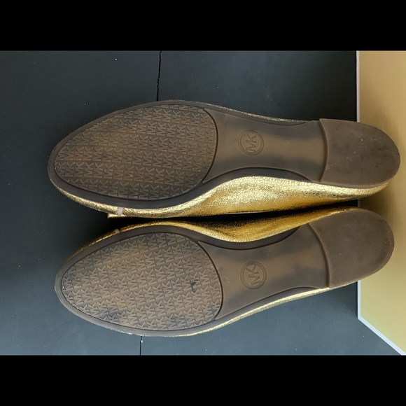 Michael Kors Gold Lara Ballet Flat 🥳Host Pick🛍🤟🏼🚀🌴🌹 - Picture 5 of 9